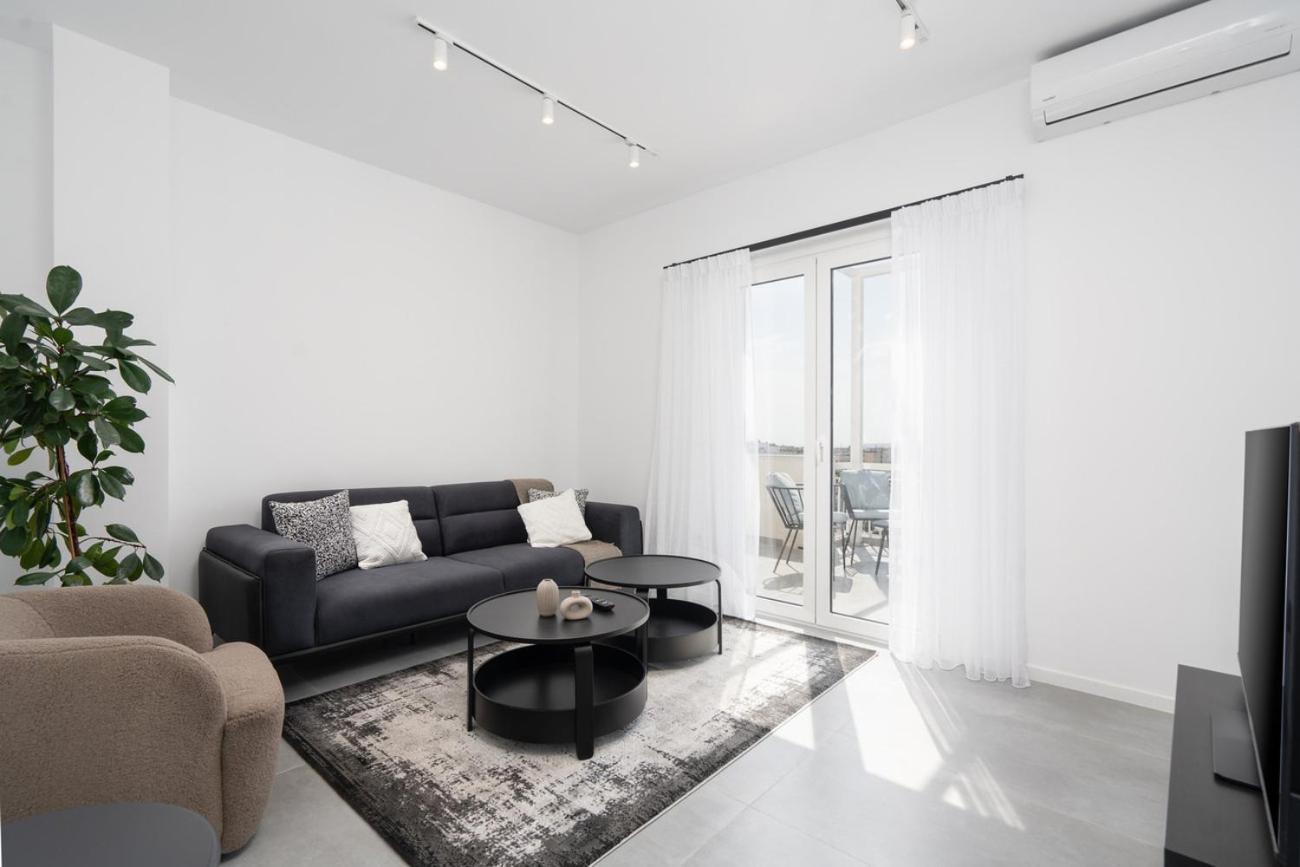 Liv - Heavenly Rooftop Flat In Koukaki * Athens